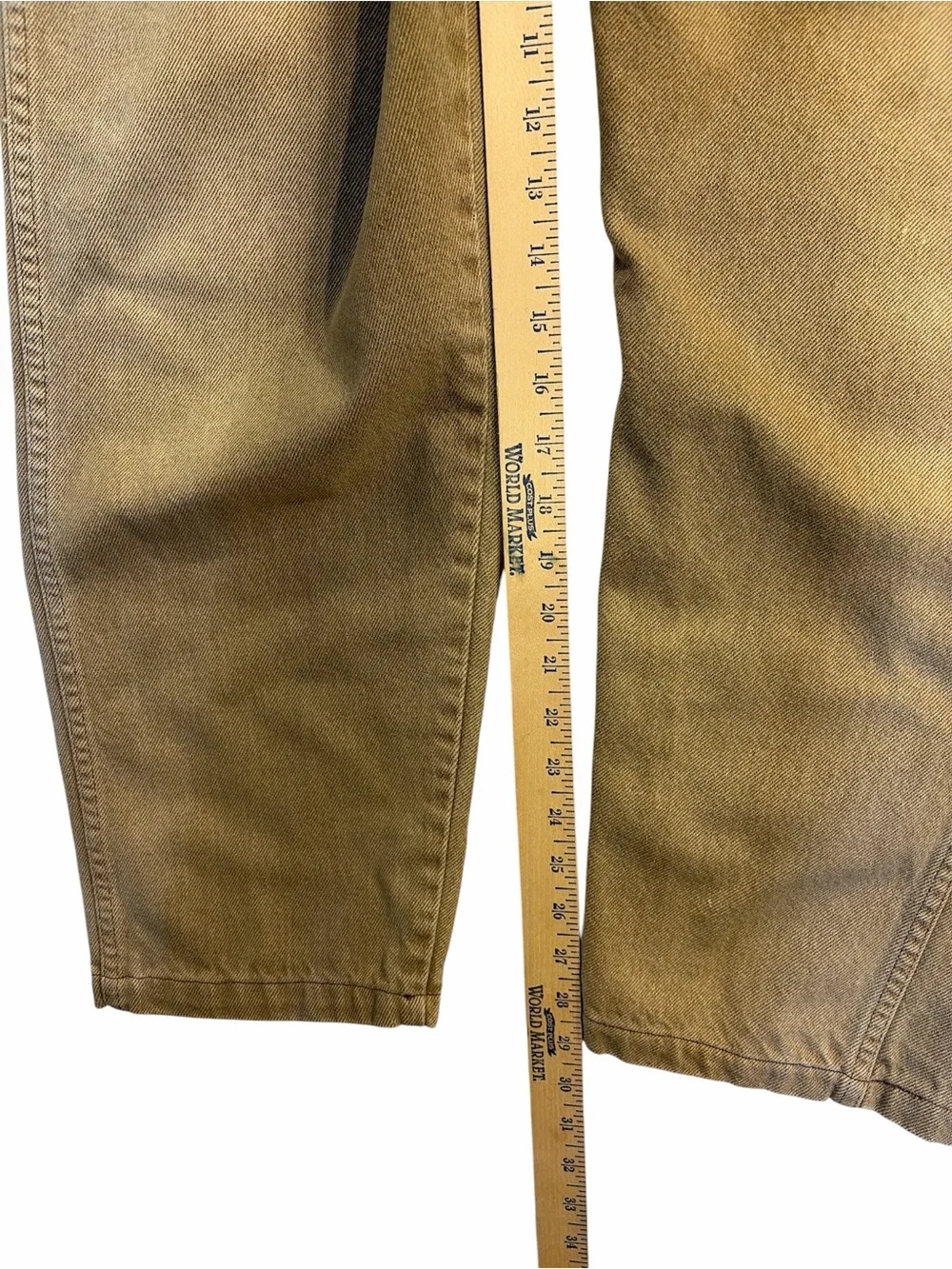Vintage Wrangler Rugged Wear Tan Straight-Leg Jeans. Size 42 / 34